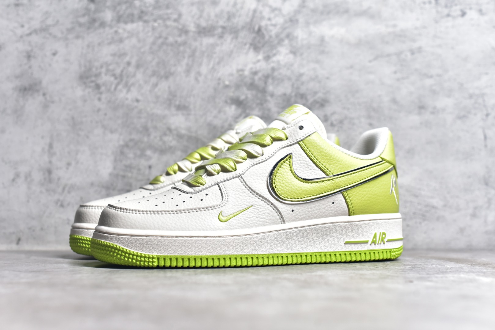FAT JOE X NK AIR FORCE 1'07 LOW LO5636-222