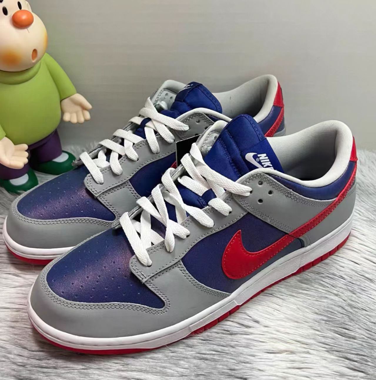 Nike Dunk Low Gradient Purple Red Grey