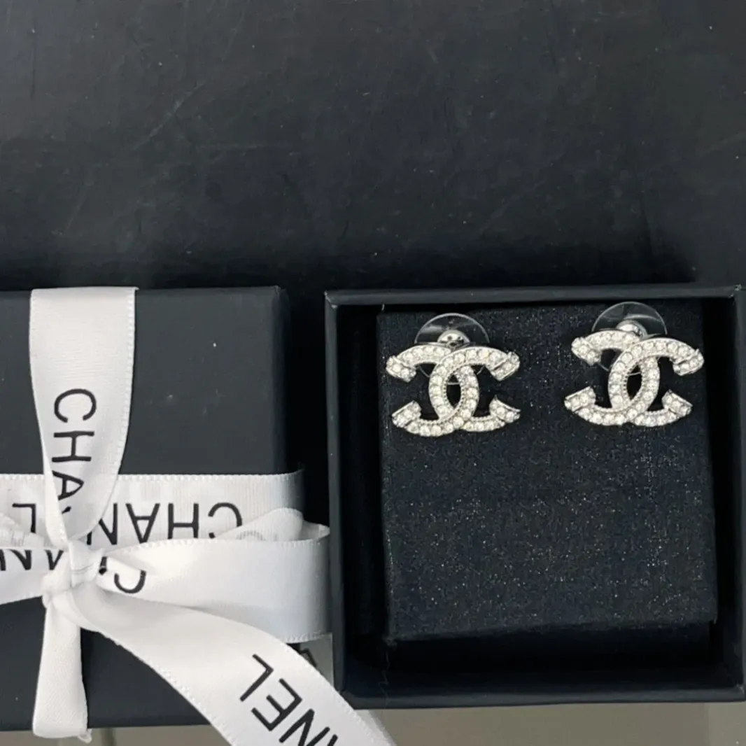 CCE135 CC earring