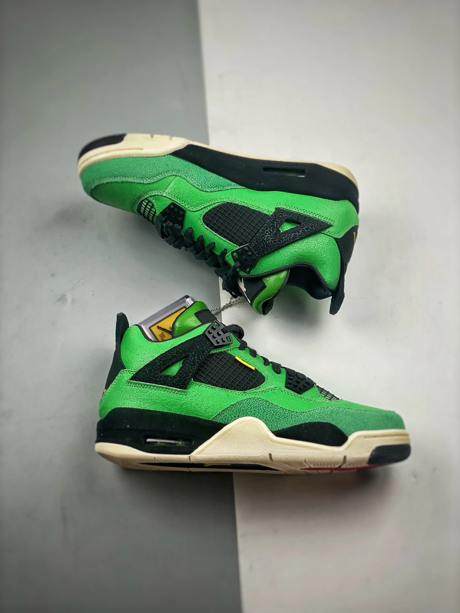 Jordan 4 Retro 'Manila'