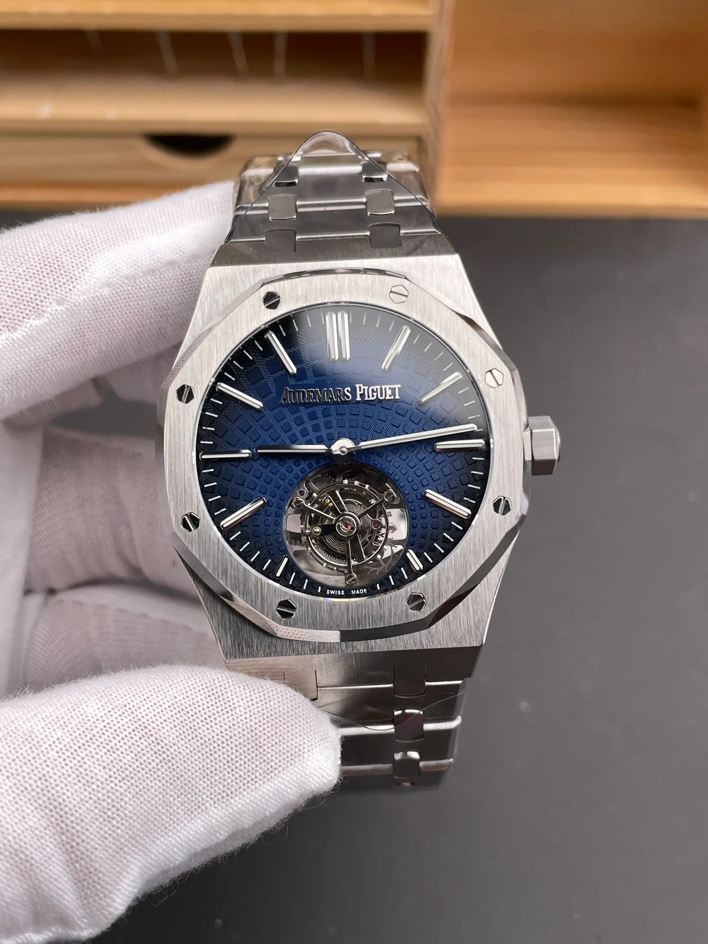 Royal Oak 26530OR Smoked Blue Dial