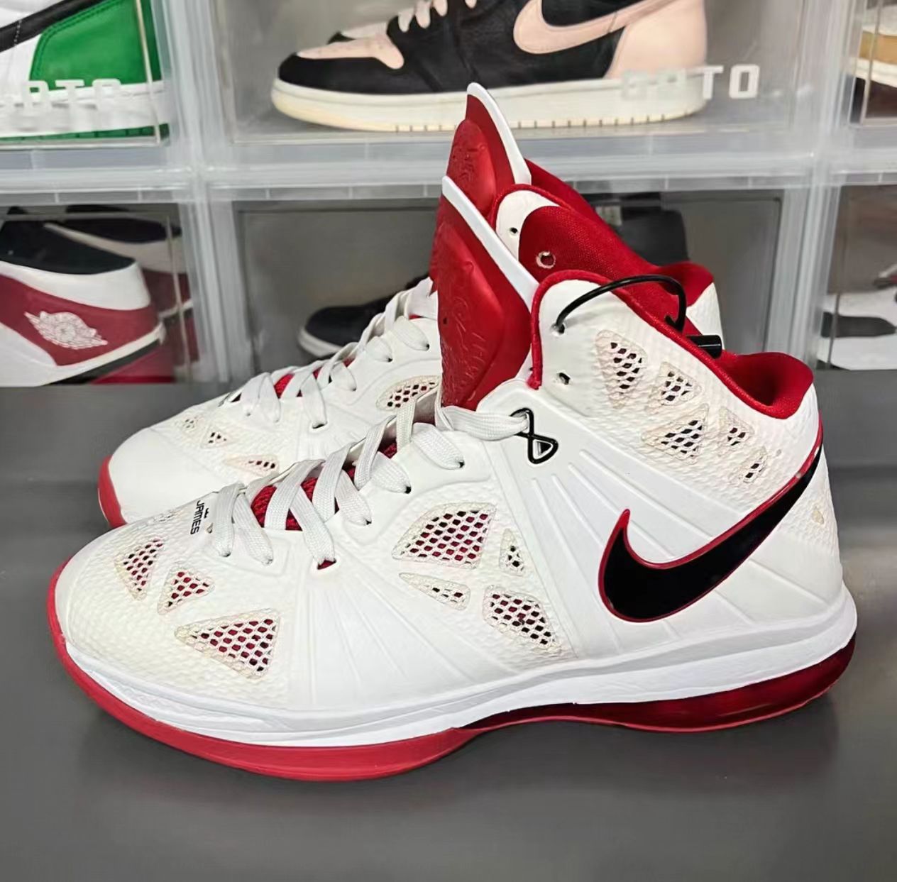 Nike LeBron 8 V/2 