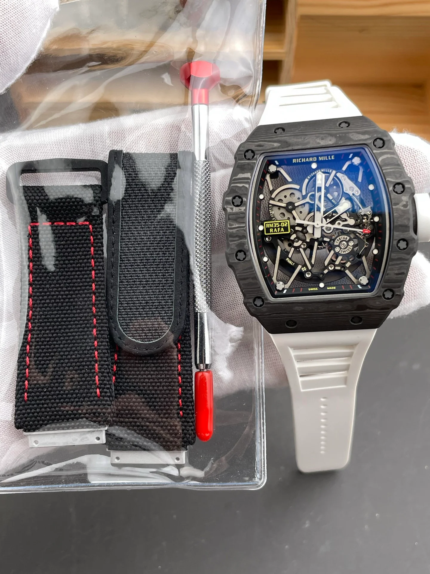 RM35-02 Carbon Fiber Red Bezel