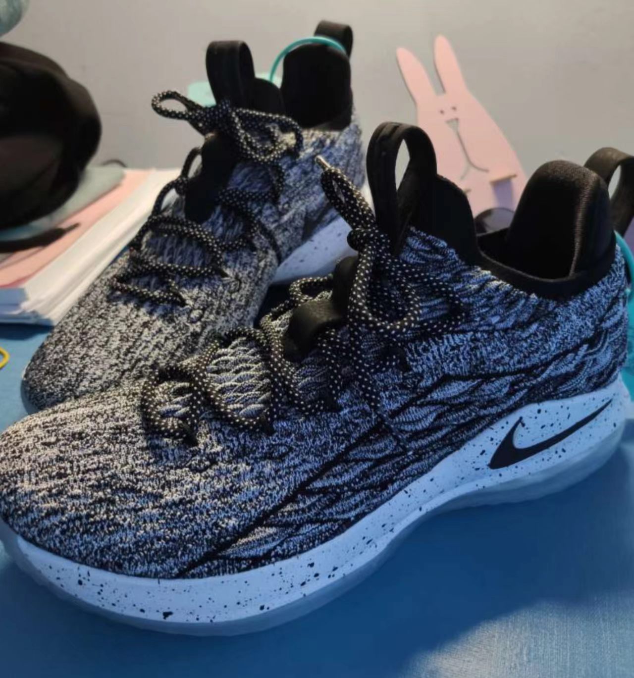 Nike LeBron 15 Low 