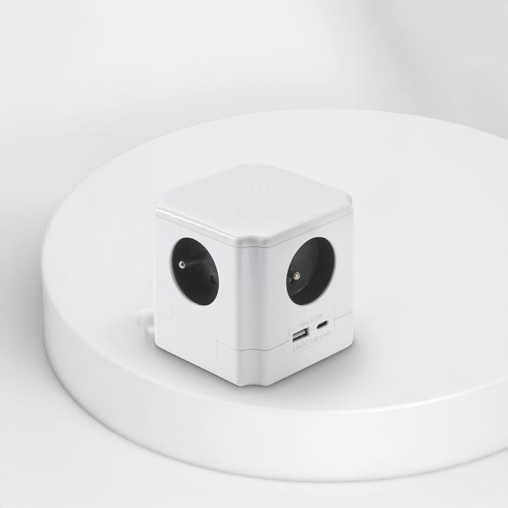 HYKKER Przedłużacz kostka Hykker, 4 gniazda, USB-A, USB-C, biały