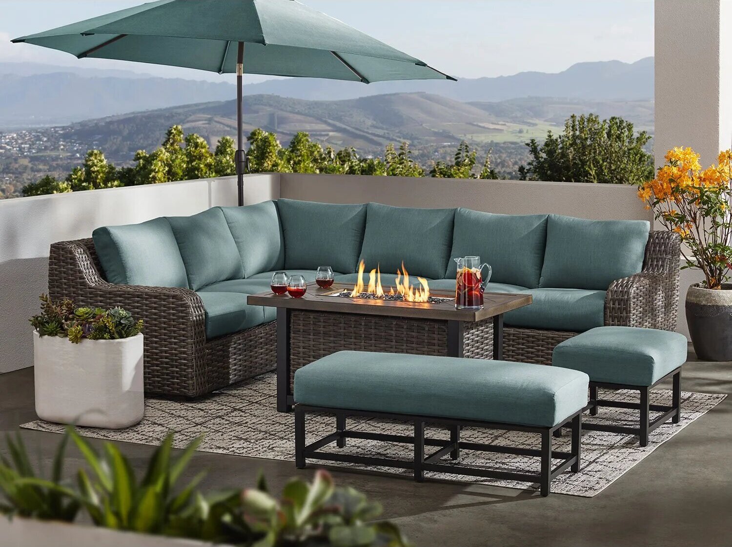 Athena 7-Piece Sectional with Firepit