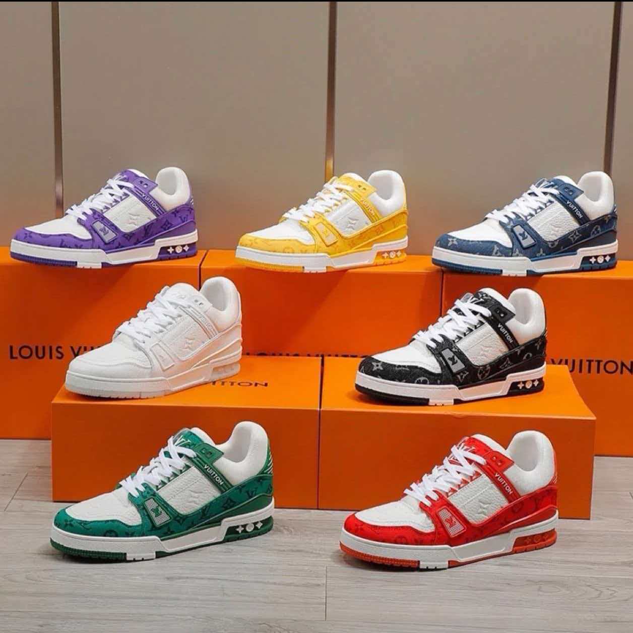 LOUIS VUITTON Trainer 57th Street NYC