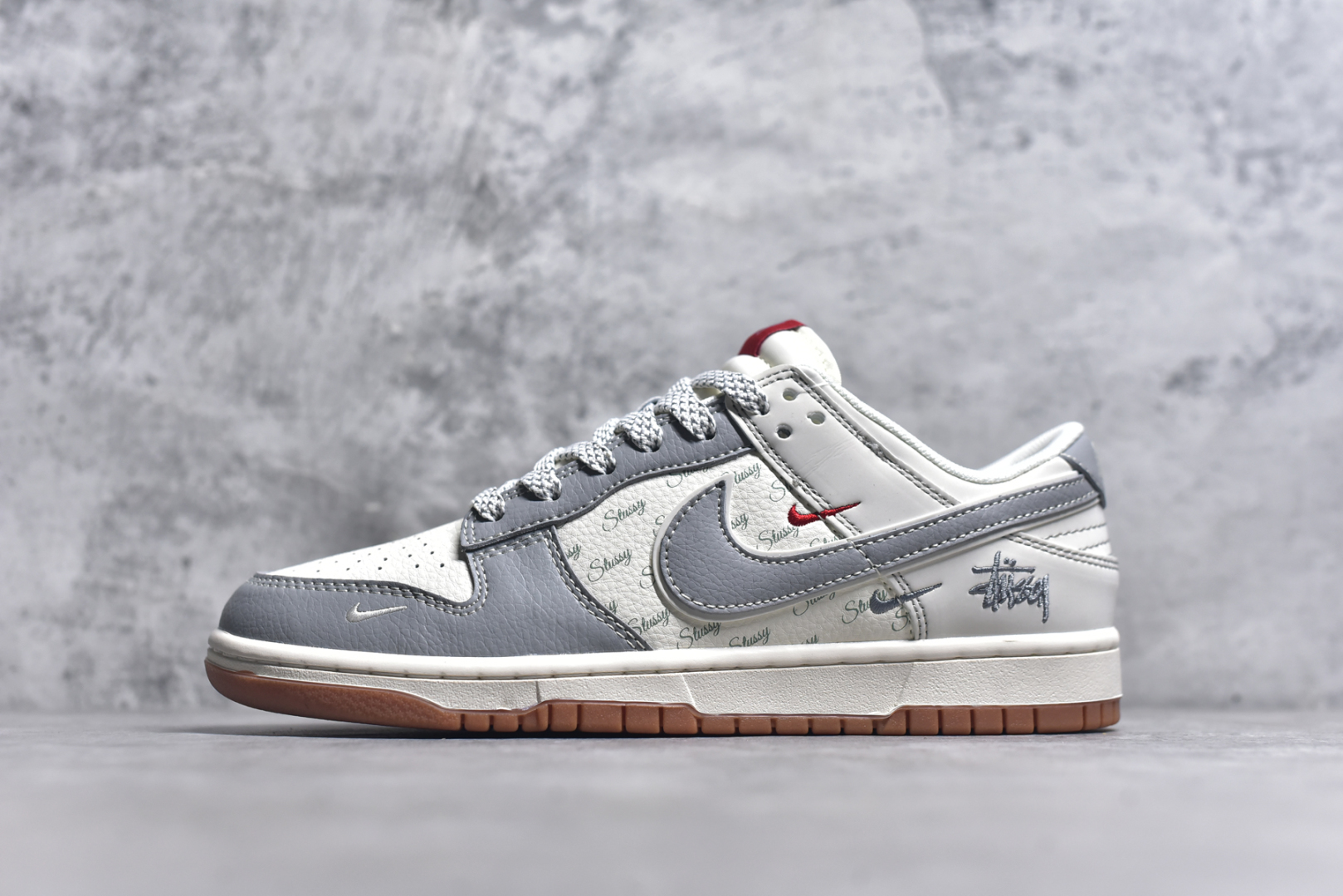 STUSSY X NIKE SB DUNK LOW XS6089-531