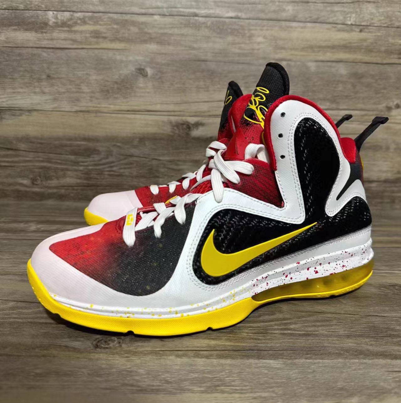 Nike LeBron 9 