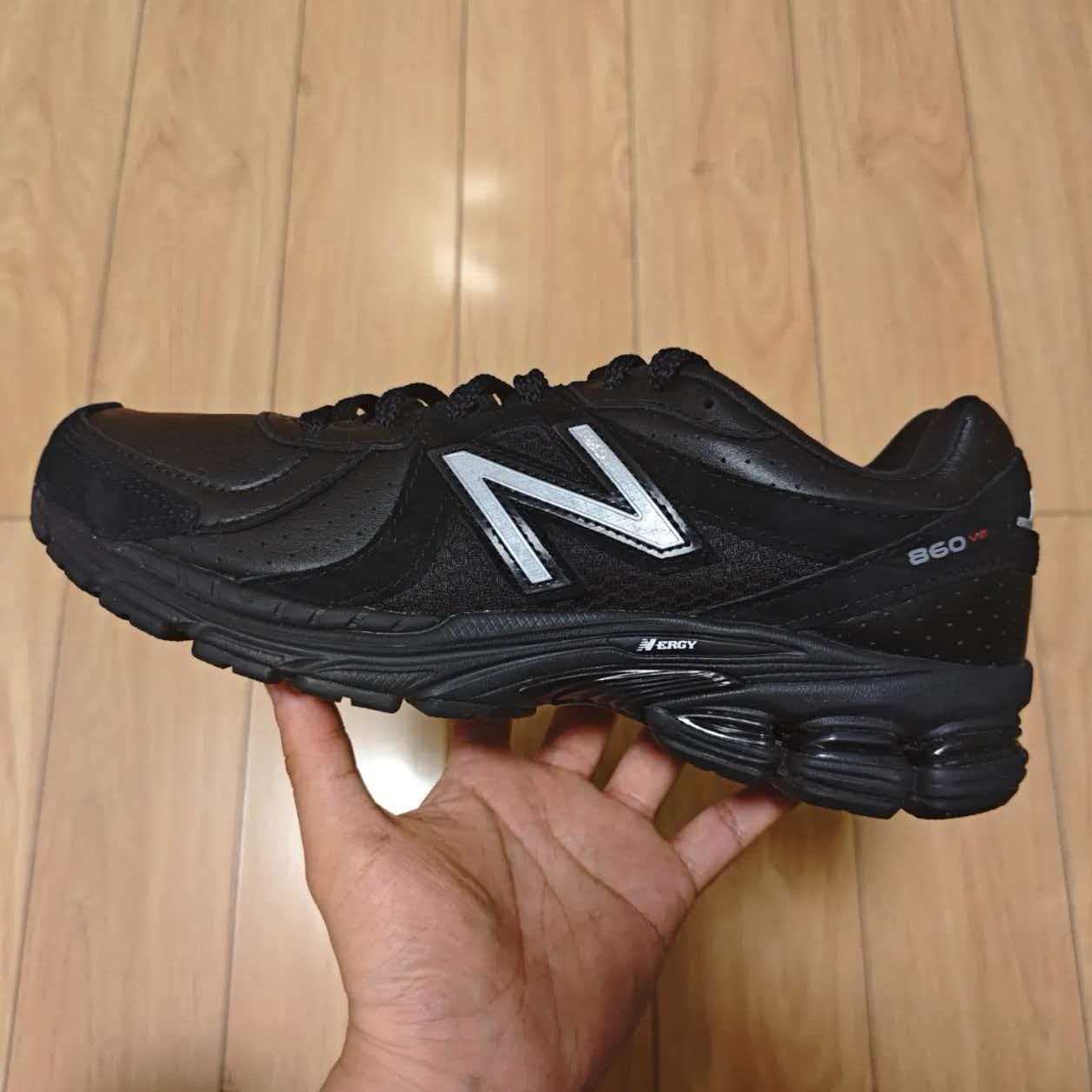 thisisneverthat x New Balance 860v2 