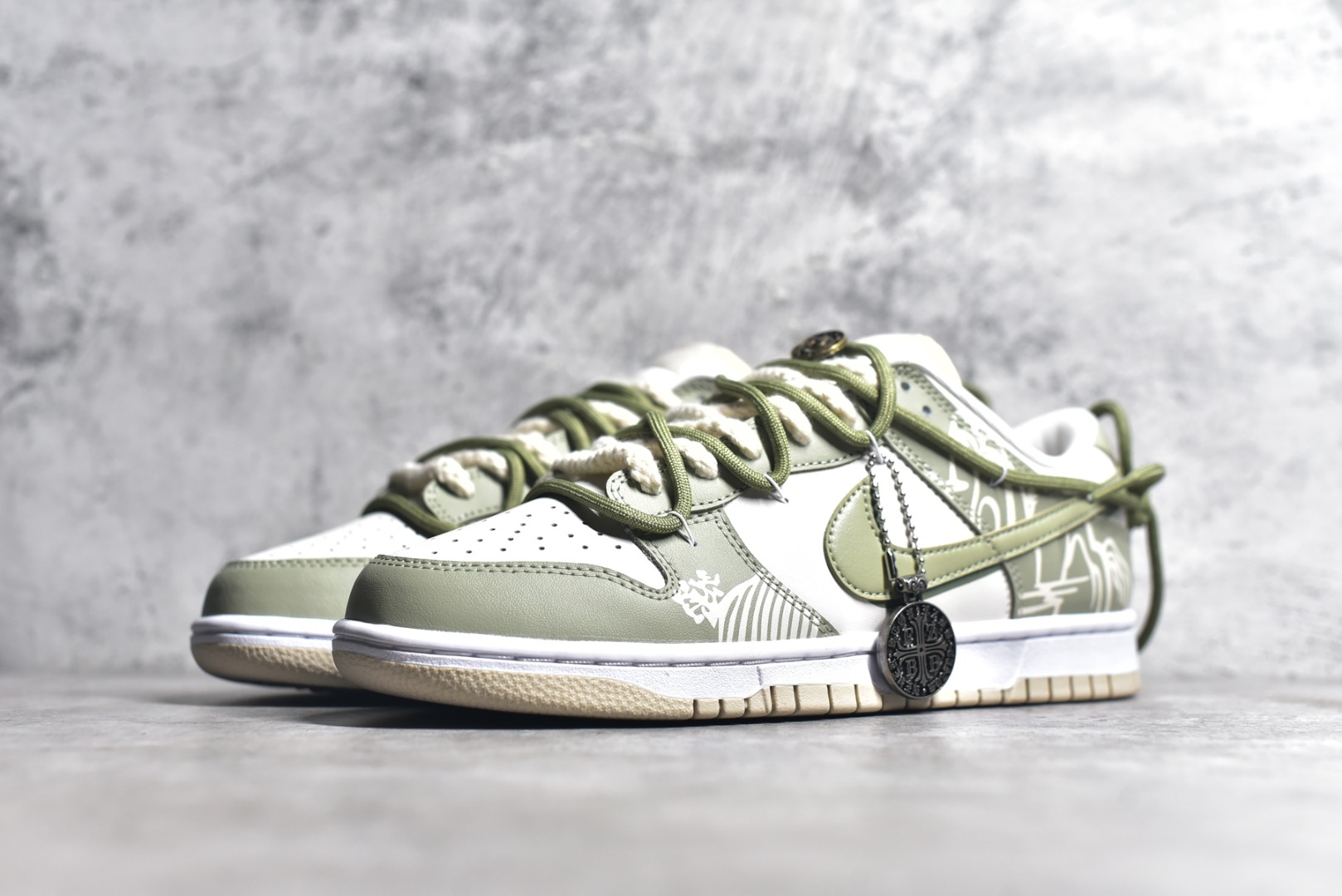 DUNK LOW DV0831-003