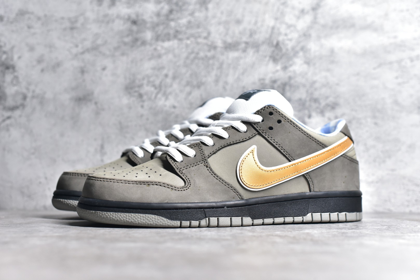 KO CONCEPTS X NK SB DUNK LOW “GRAY LOBSTER” BV1310-105