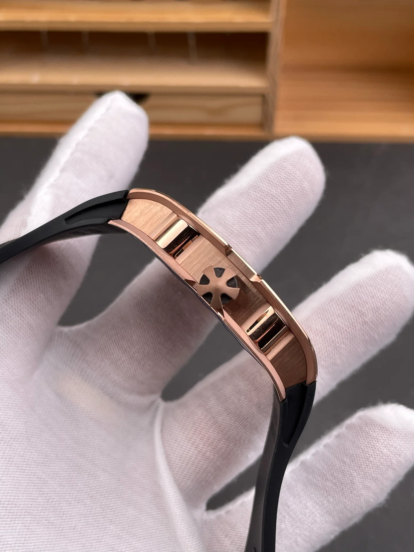 RM67-01 Rose Gold Case