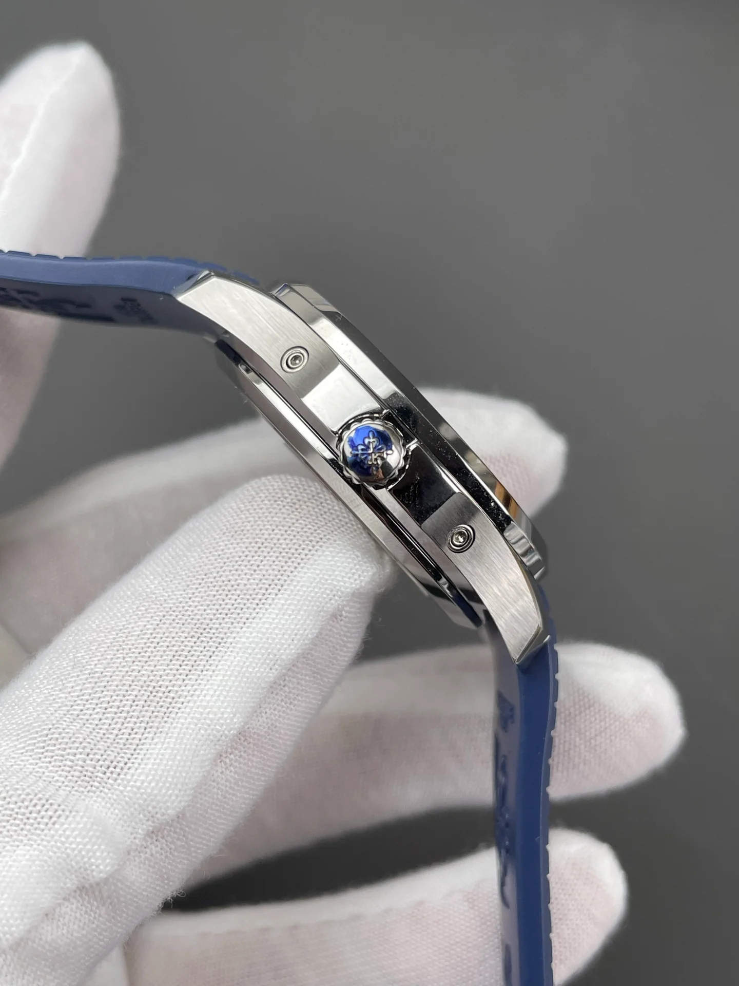 Patek Philippe Aquanaut Ref.5261-001 Blue Dial