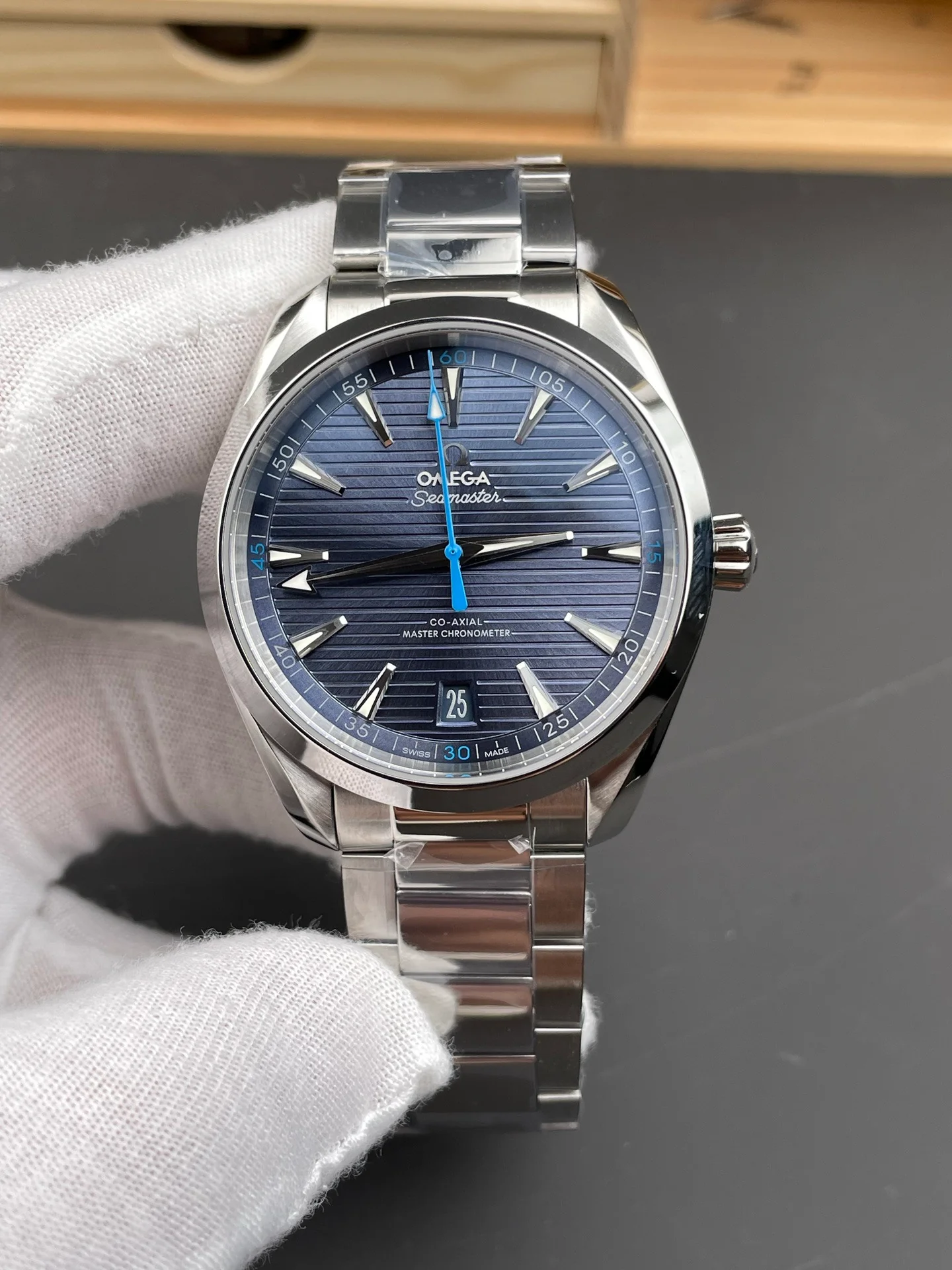 Seamaster 150, Teak Light Blue Dial