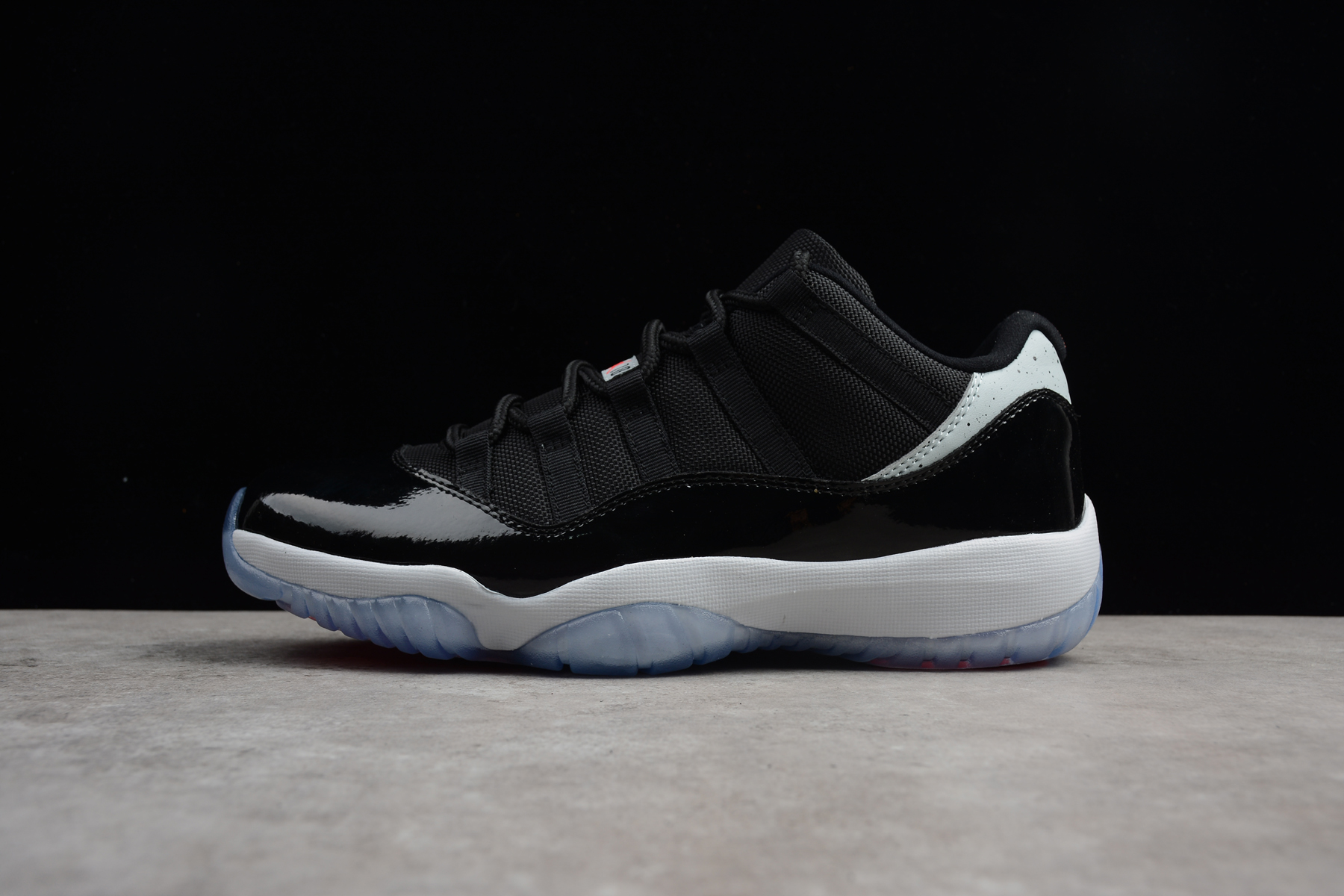 Air Jordan 11 Low “Infrared 23” AJ11 528895-023
