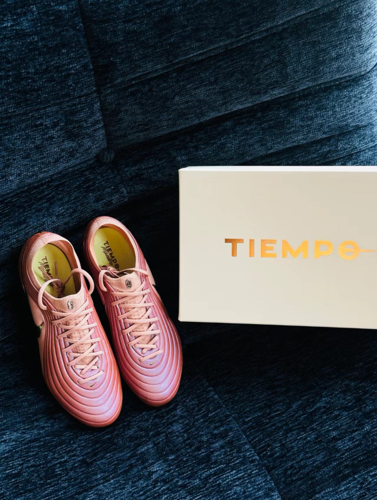 Nike Tiempo Maestro Elite LE FG "Metallic Red Bronze / Metallic Rose Gold"