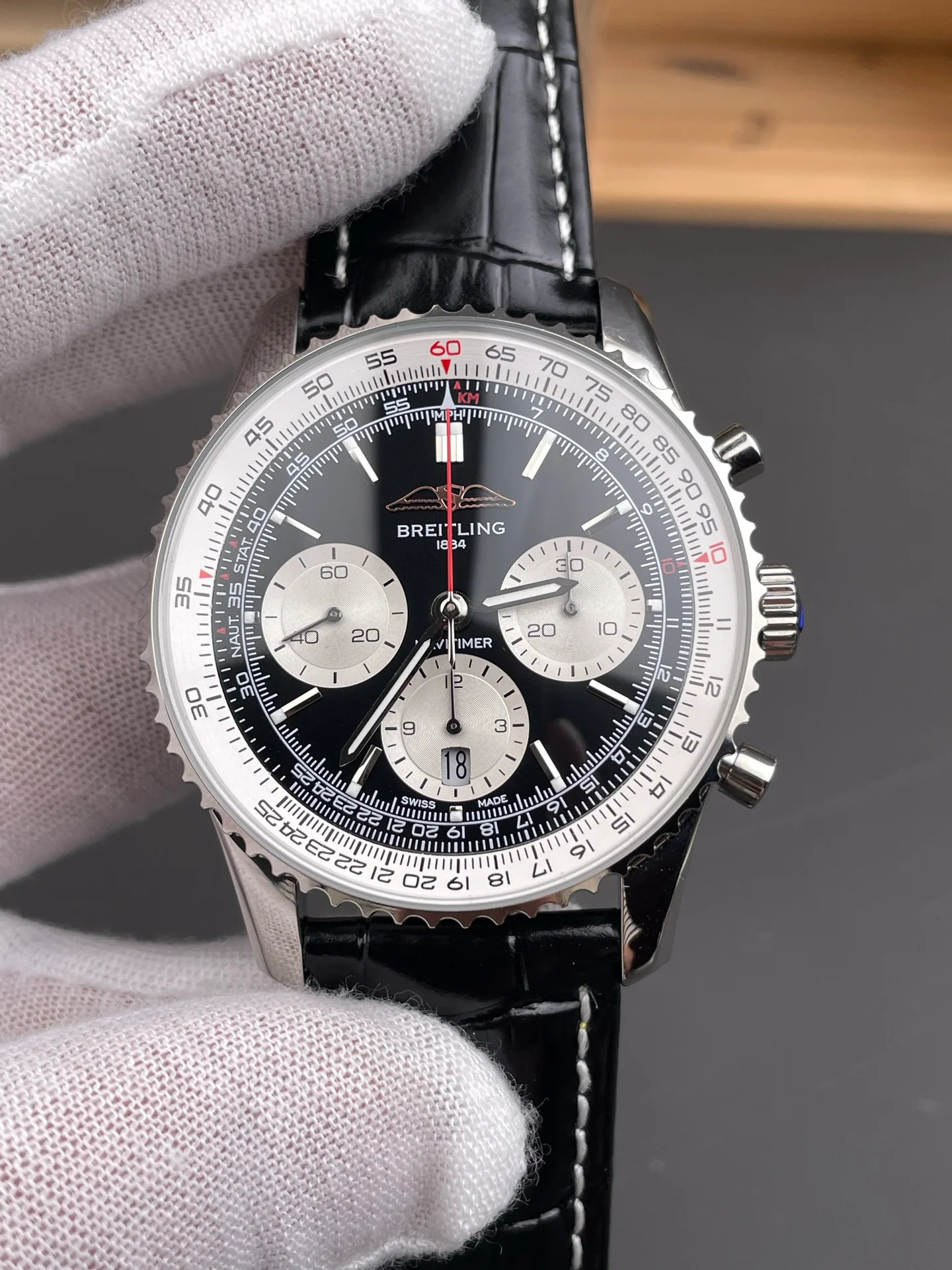 Navitimer B01 Black Dial