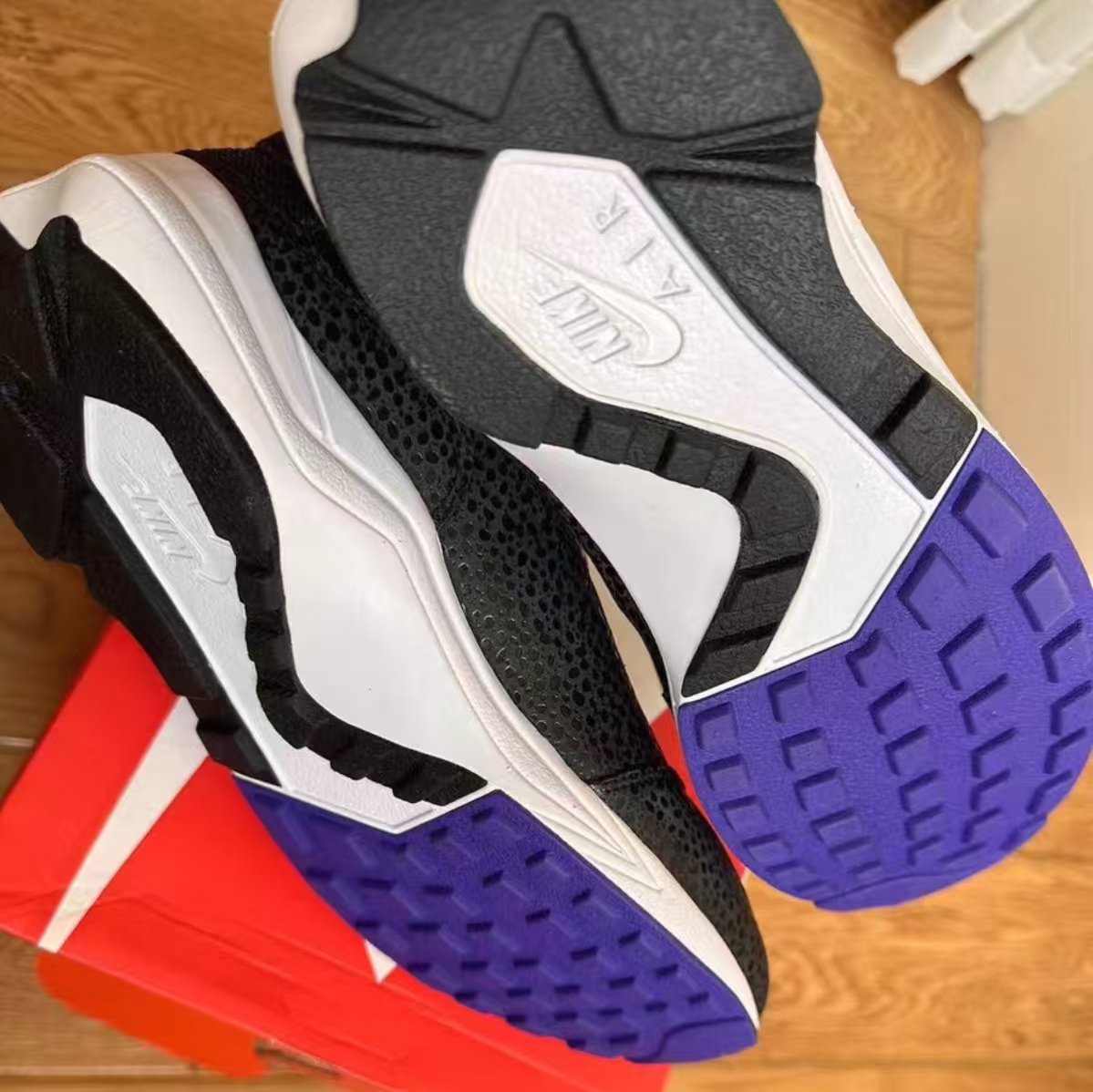 Nike Air Huarache Light