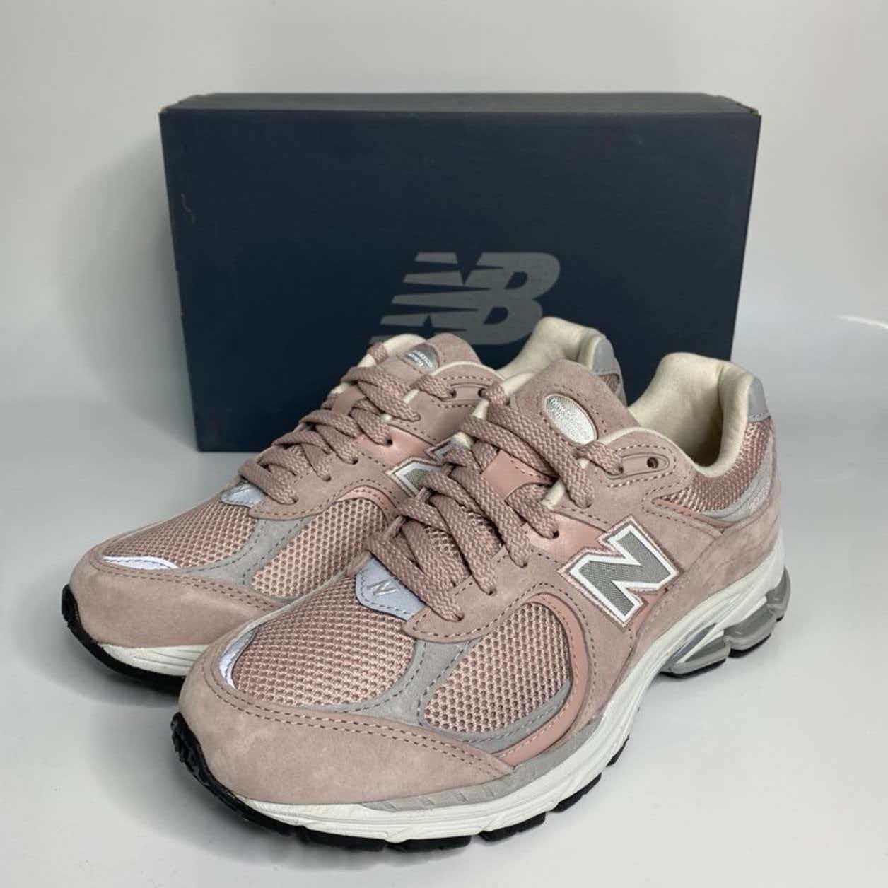 New Balance 2002R 