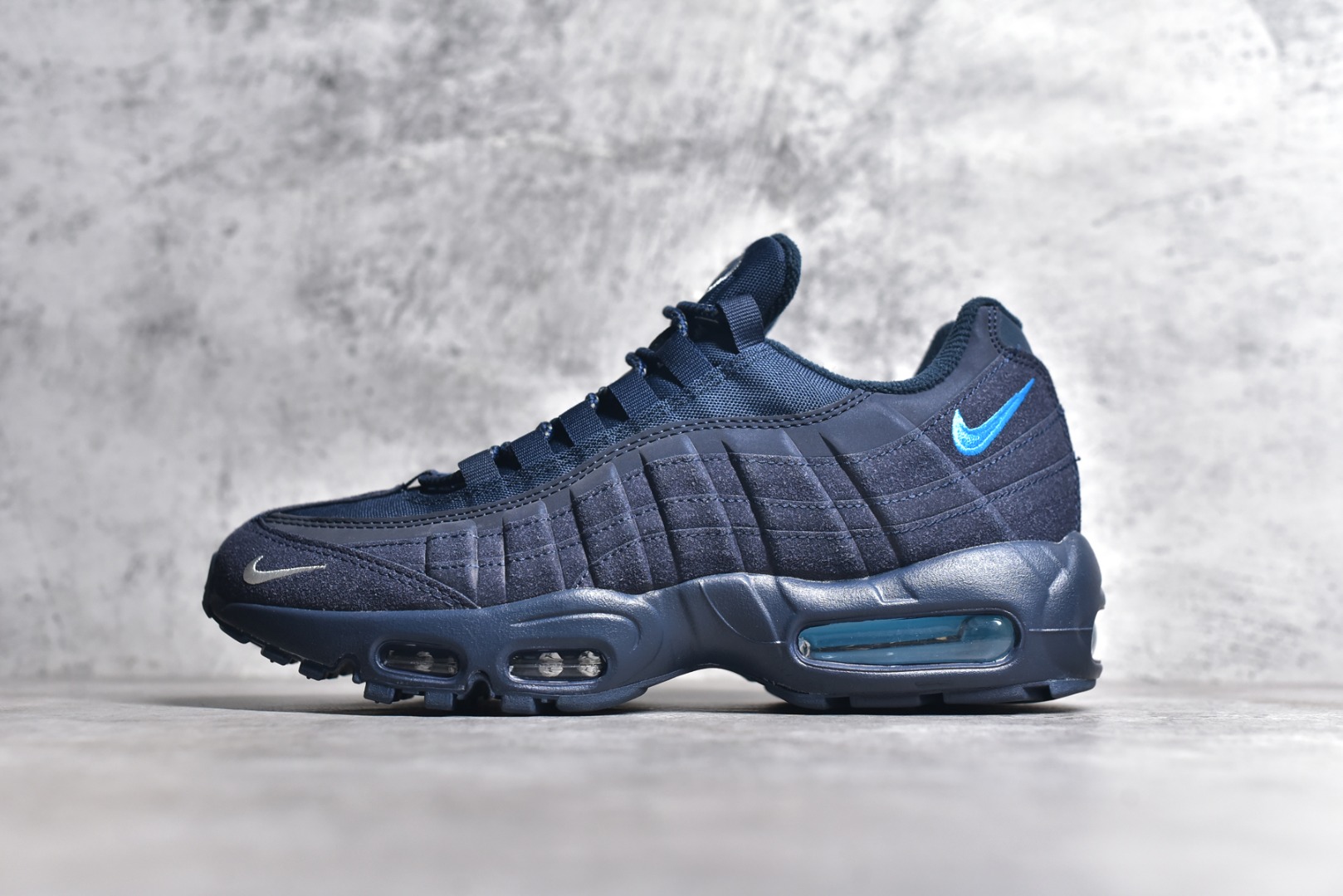 NIKE AIR MAX 95 OBSIDIAN LIGHT PHOTO BLUE  DO6704-400