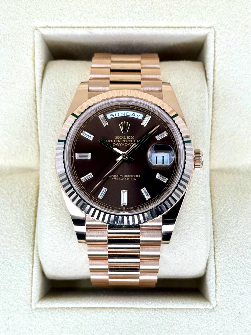 [2026 Mirror Grade]RLX  Day-Date President 40mm Everose Gold Chocolate Diamond Baguette Dial - 228235