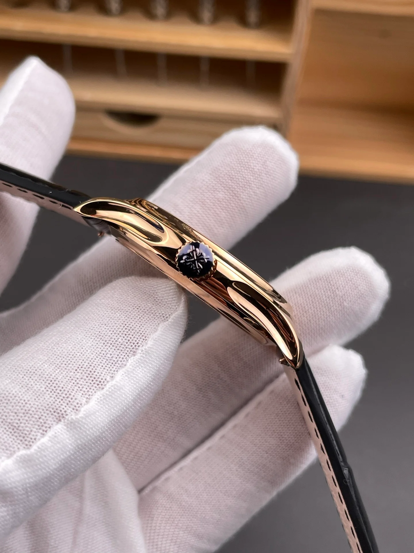 Patek Calatrava 5227R Officer Case Rose Gold