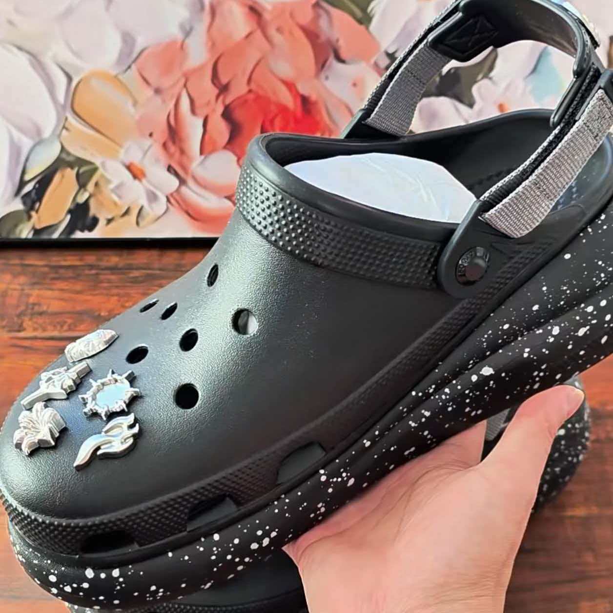 Crocs Mega Crush Clog (Black Speckle)