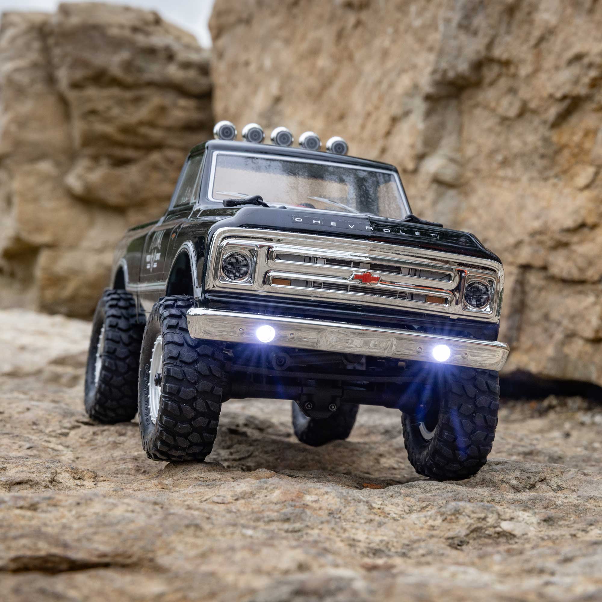 1/24 SCX24 1967 Chevrolet C10 4X4 RTR Brushed Rock Crawler (Battery & Charger Included), Orange