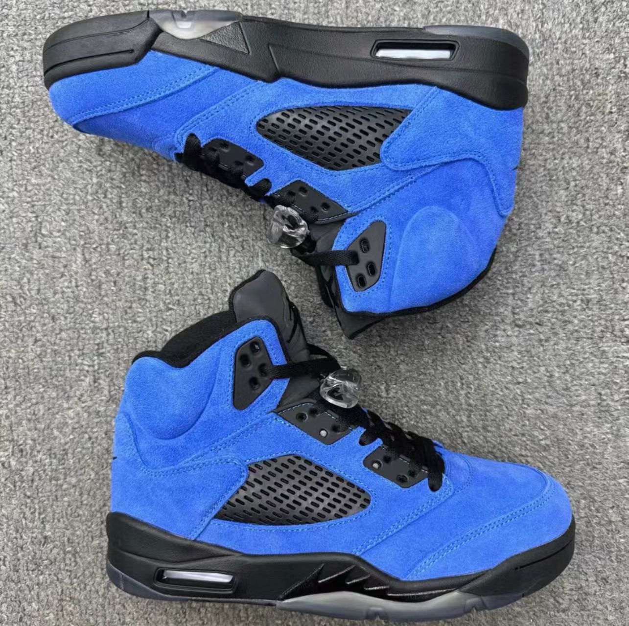 Air Jordan 5 Retro "Blue Suede"