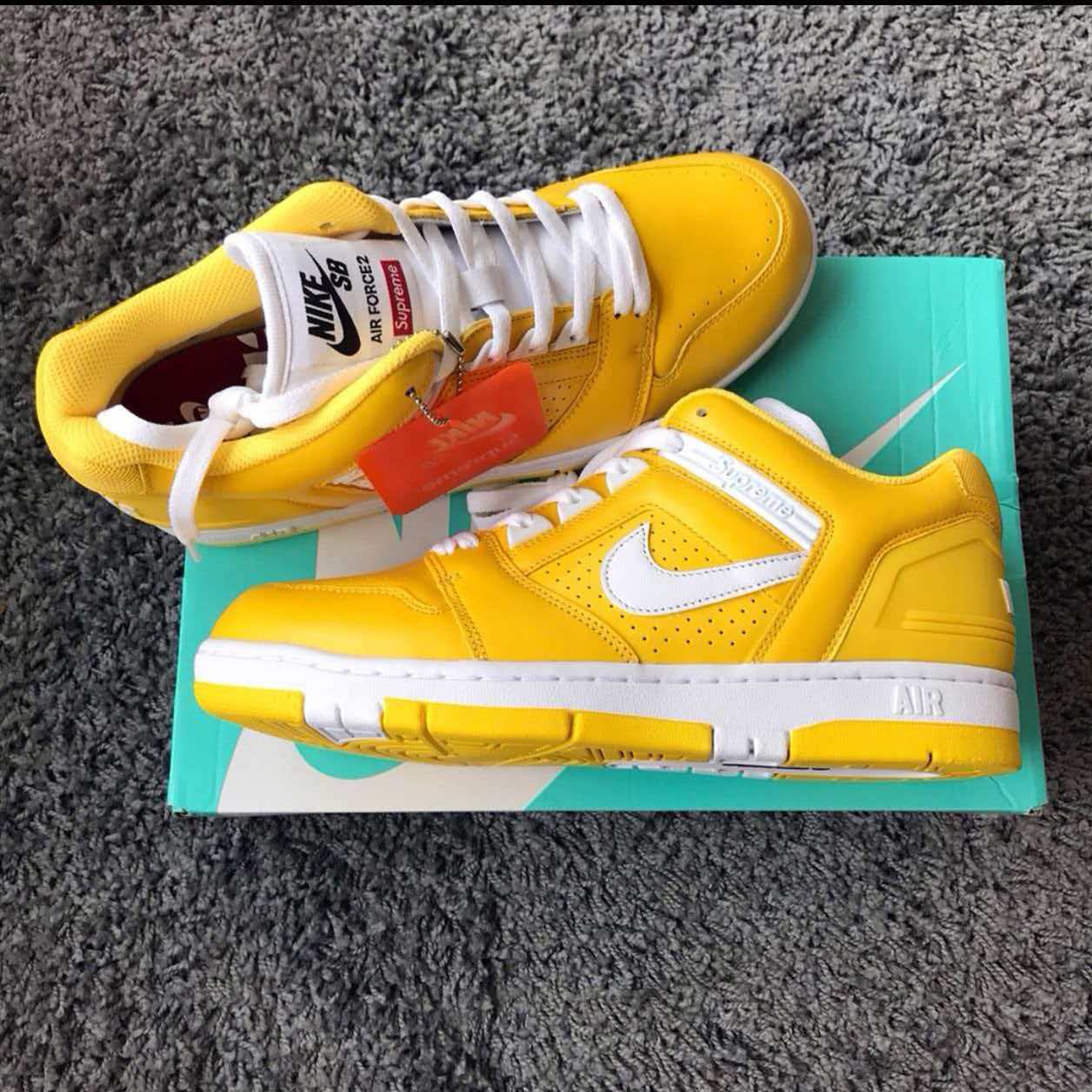 Supreme × Nike Air Force 2 Low 