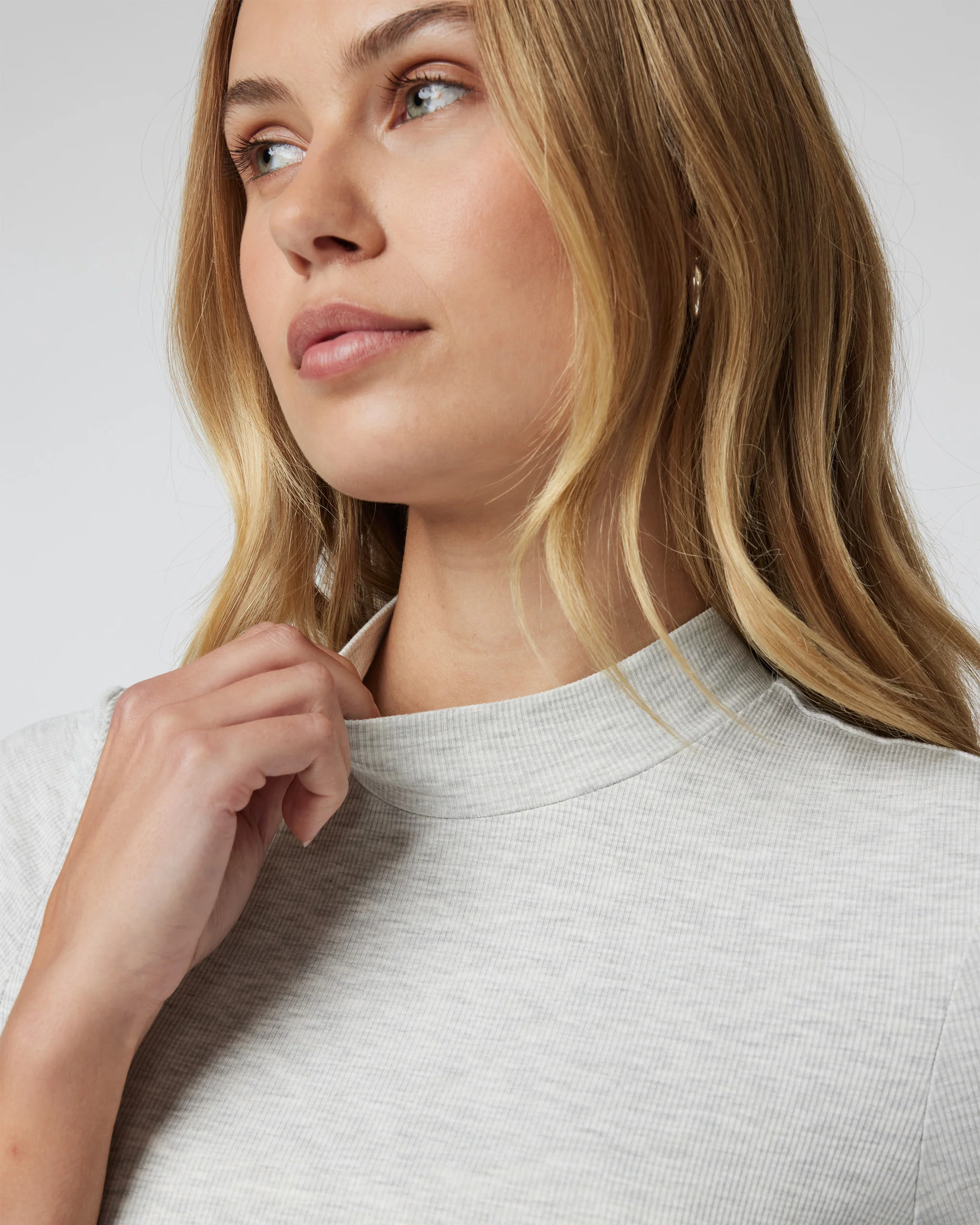 Short Sleeve Pose Mock Neck