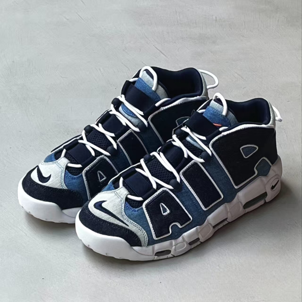 Nike Air More Uptempo 