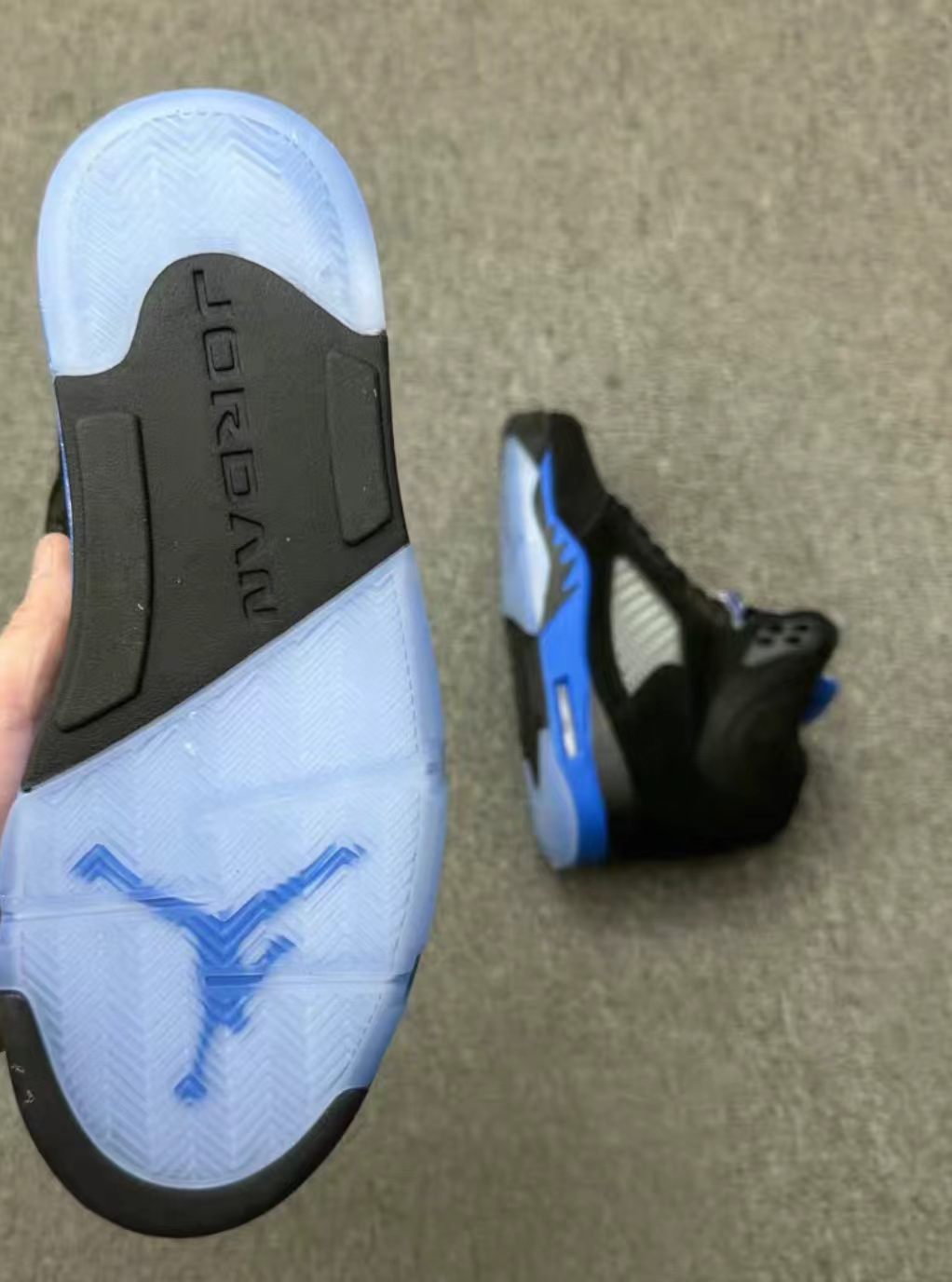 Air Jordan 5 Retro "Black / Racer Blue"