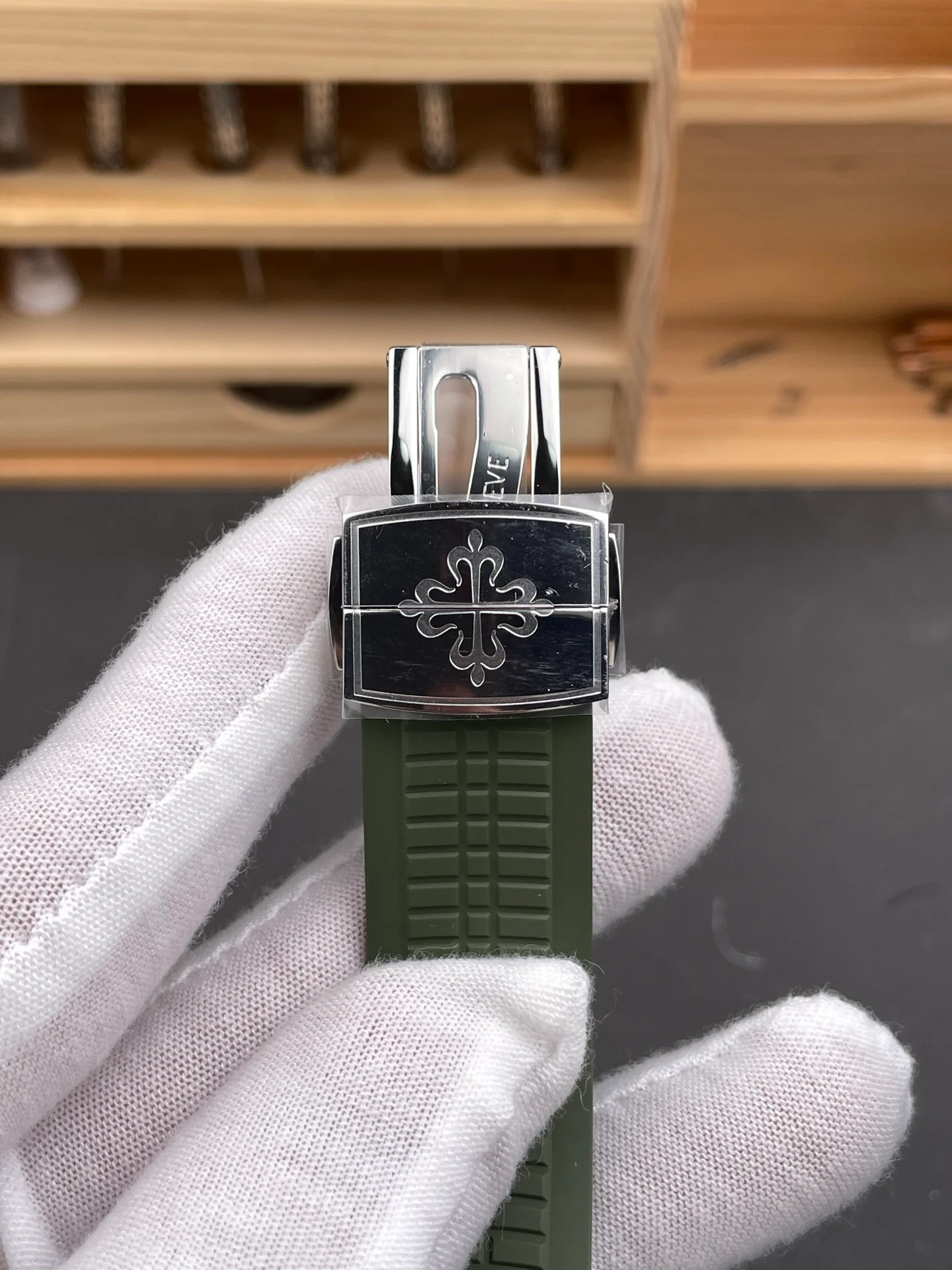 Patek Aquanaut 5168G Avocado Green V4 Version