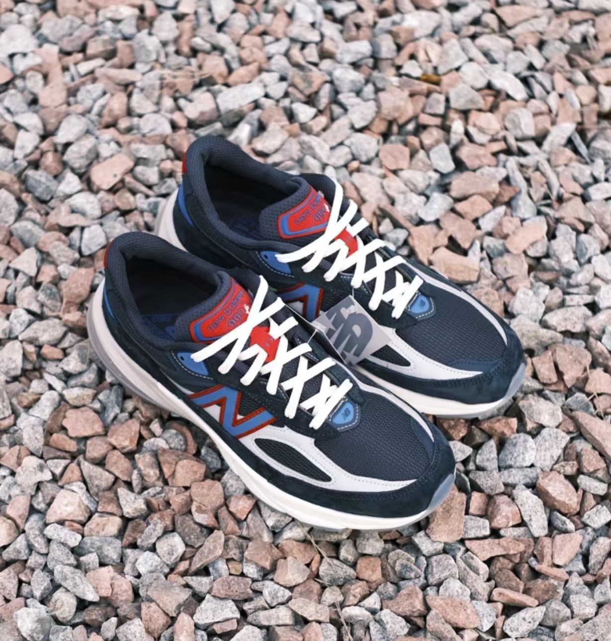 Kith x New Balance 990v6 