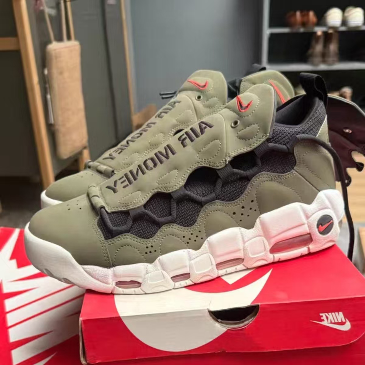 Nike Air More Money 