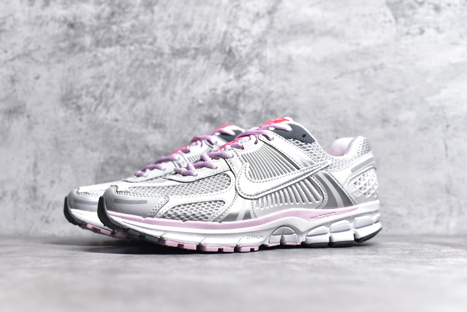NIKE ZOOM VOMERO 5 520 PACK WHITE PINK FN3695-001
