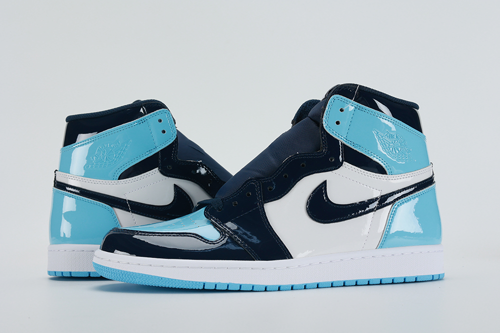 Jordan 1 Retro High OG 'Blue Chill'