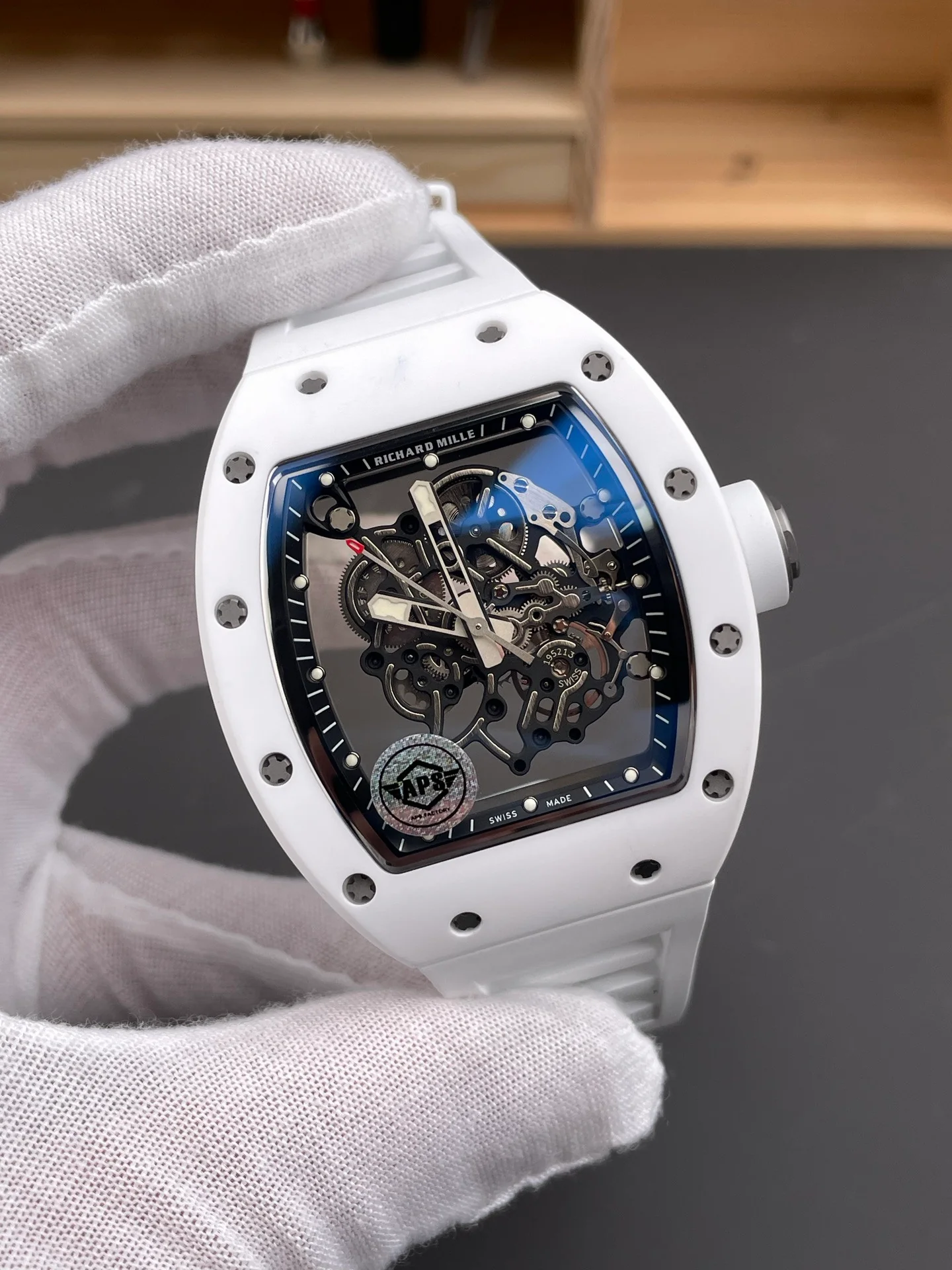 RM055 White Ceramic