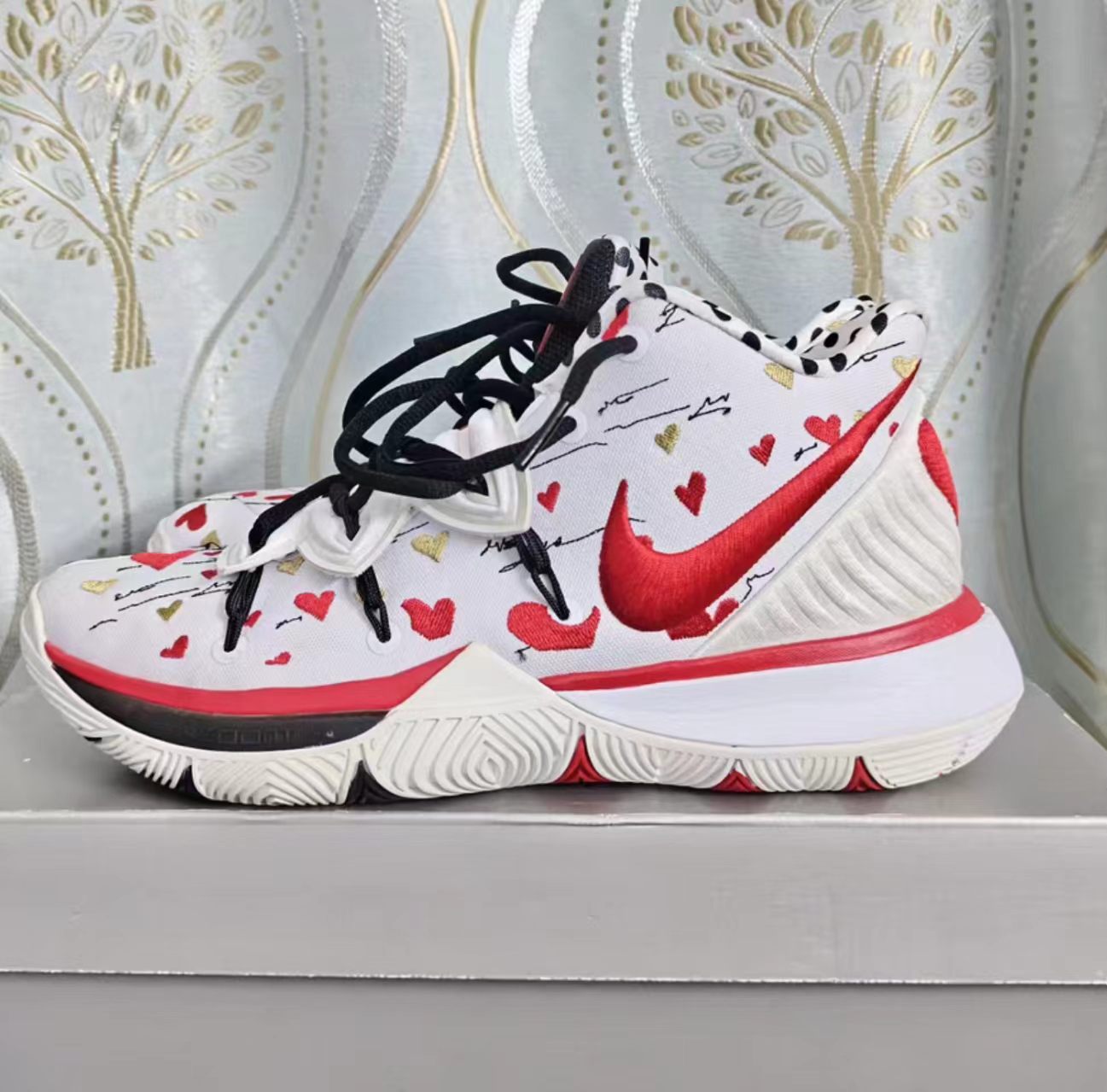 Nike Kyrie 5 