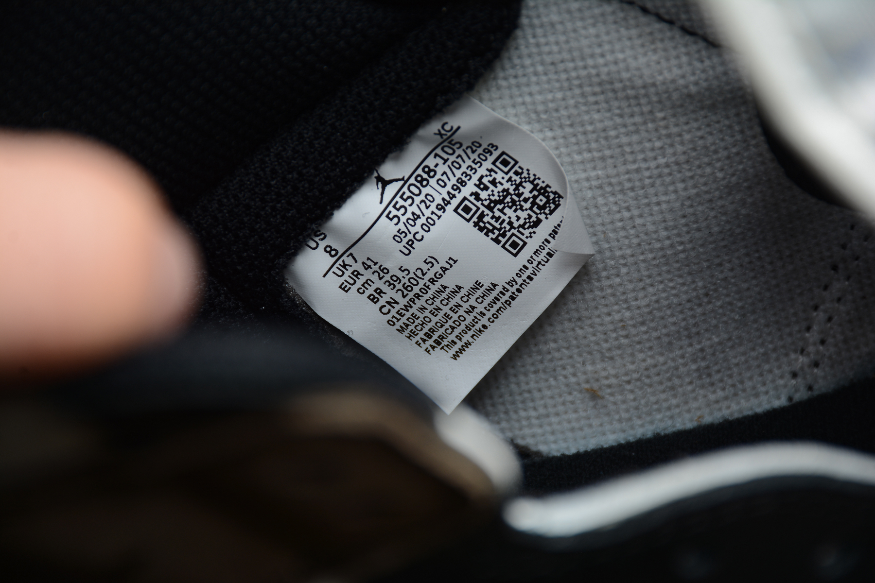 Air Jordan 1 High OG “Dark Mocha” 555088-105