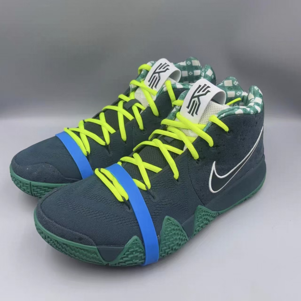 Nike Kyrie 4 