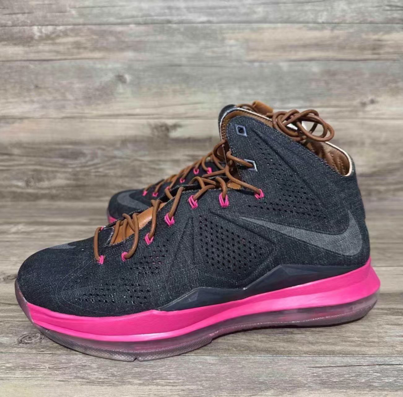 Nike LeBron X EXT 