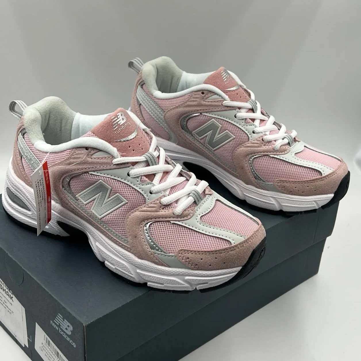 New Balance 530 