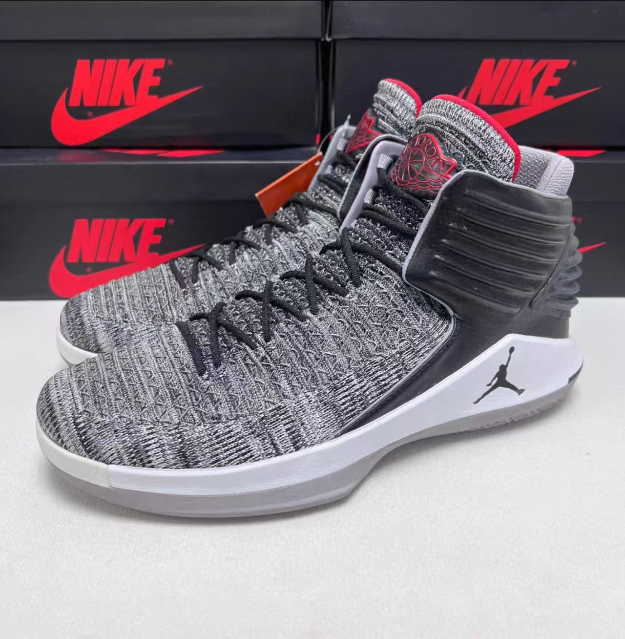 Air Jordan 32 High 'Flyknit Oreo'