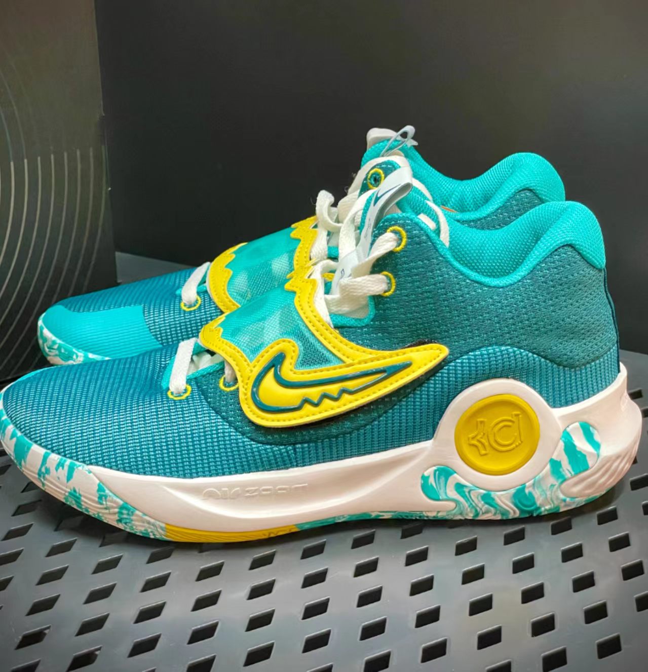 Nike KD Trey 5 X