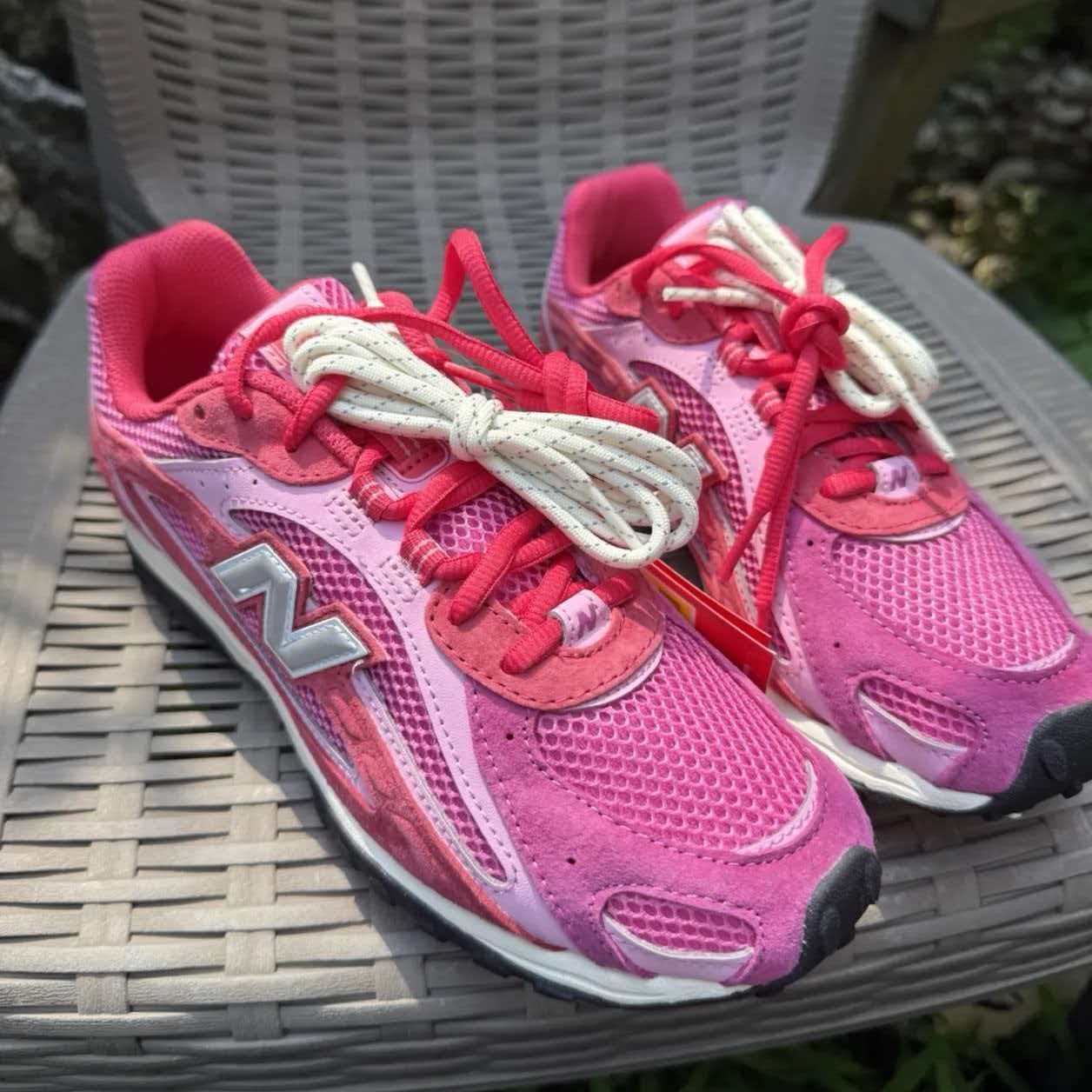KITH × New Balance 204L “Raspberry”