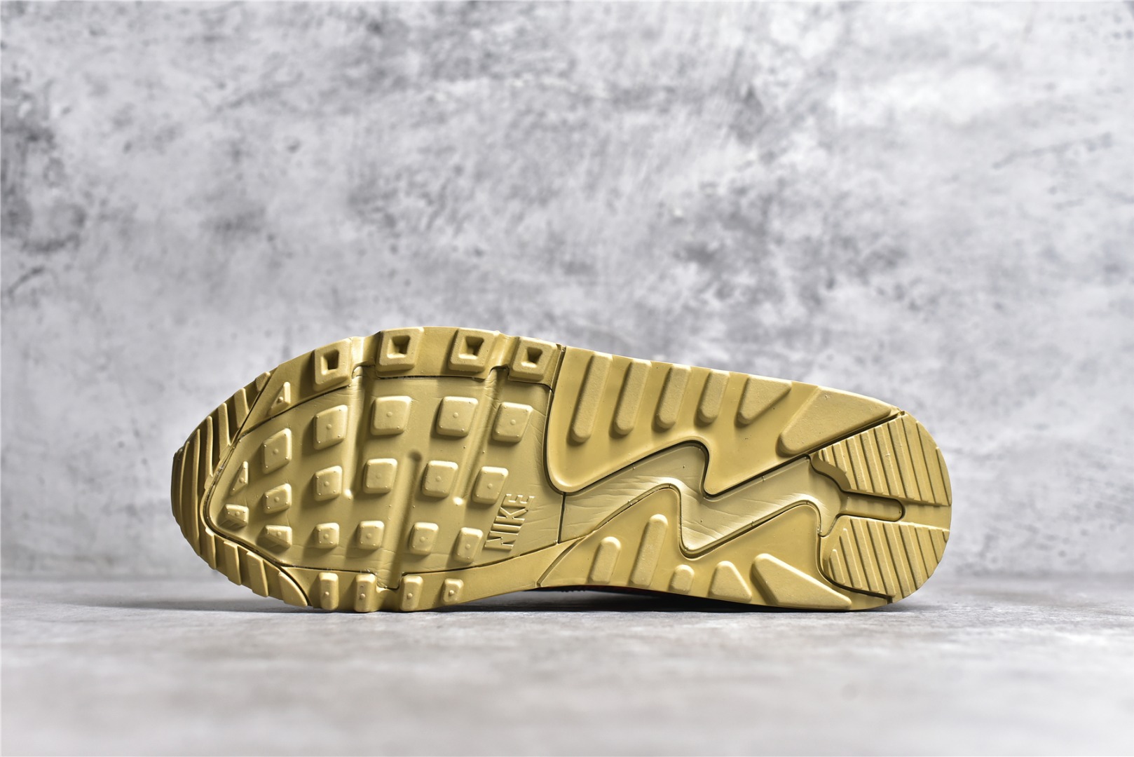 NIKE AIR MAX 90 OFF-WHITE DESERT ORE AA7293-200
