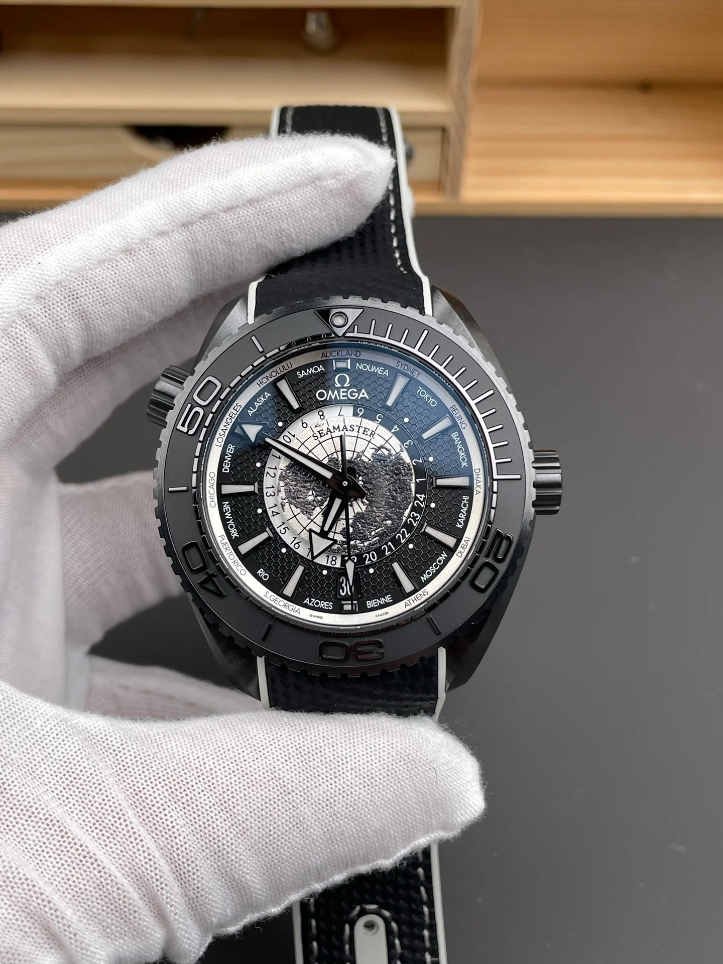 Worldtimer Black Warrior Seamaster 600